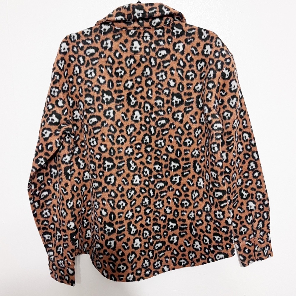Simply Southern Leopard Cheetah Shacket - Picture 3 of 8
